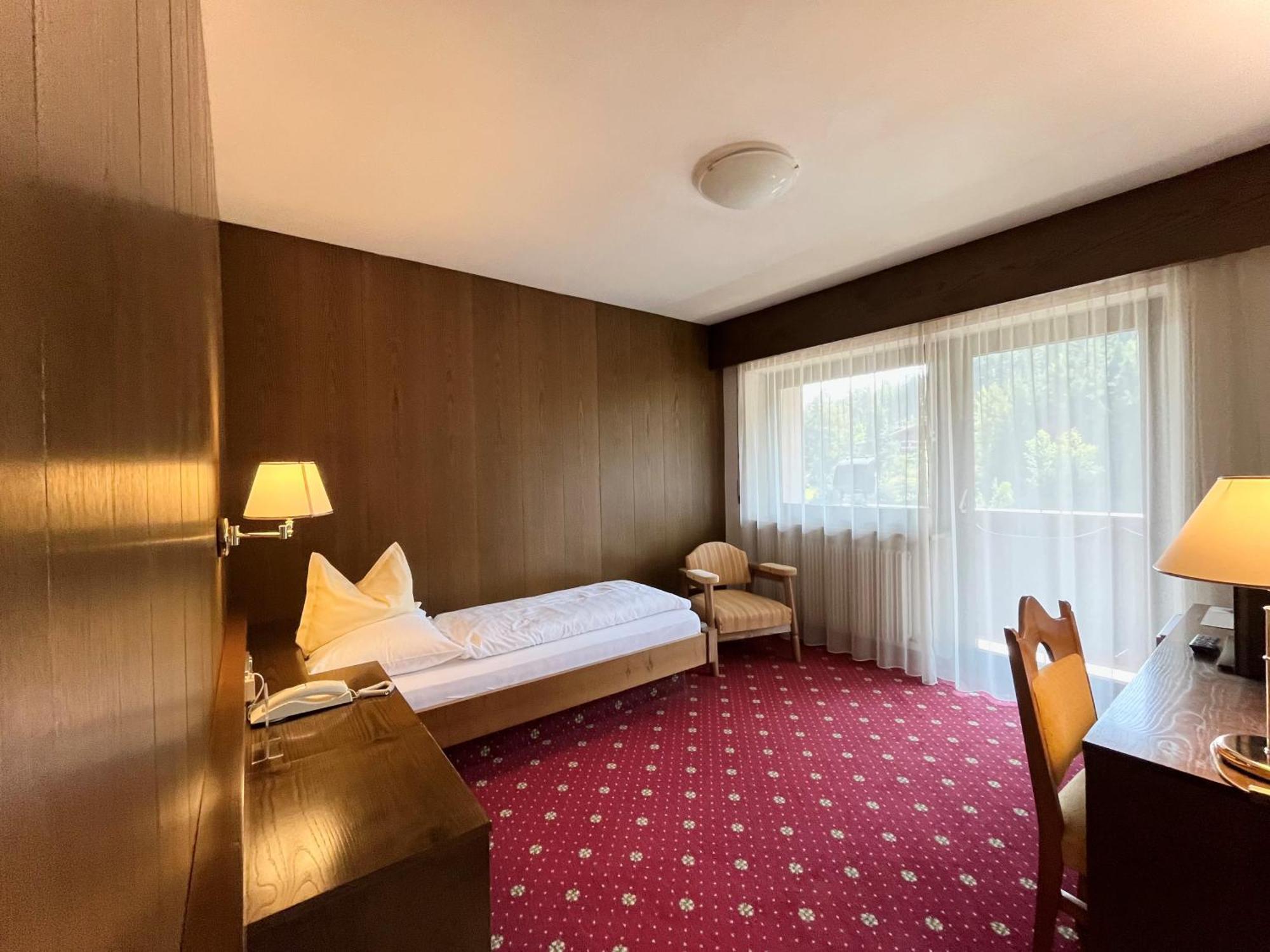 Hotel Am Wolfgrubenersee โซปราบอลซาโน ภายนอก รูปภาพ
