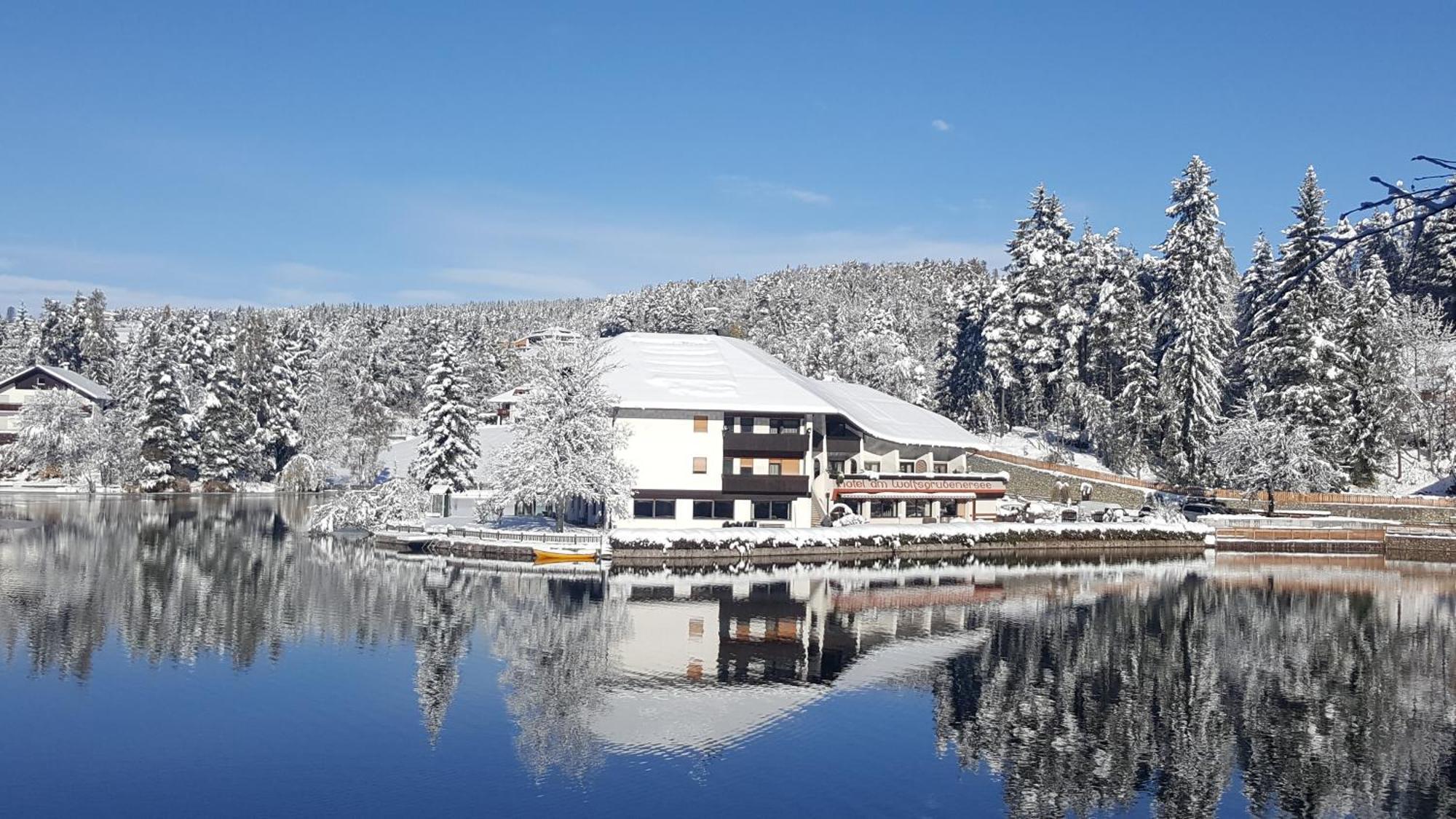Hotel Am Wolfgrubenersee โซปราบอลซาโน ภายนอก รูปภาพ