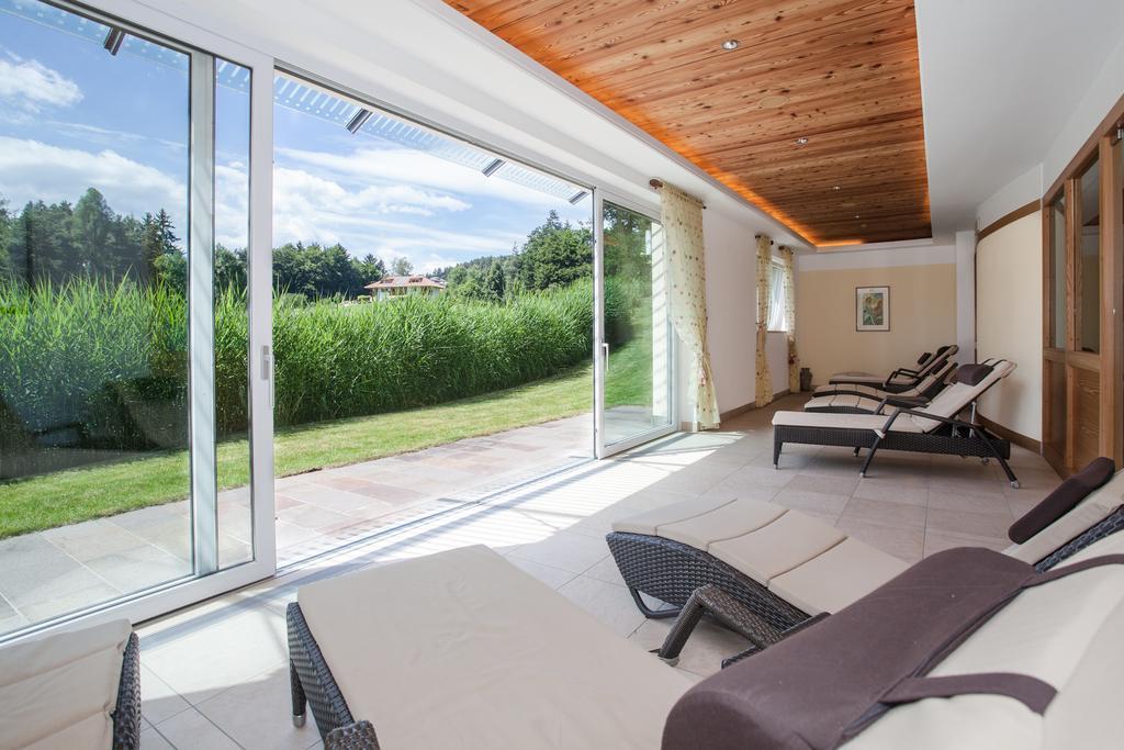 Hotel Am Wolfgrubenersee โซปราบอลซาโน ภายนอก รูปภาพ