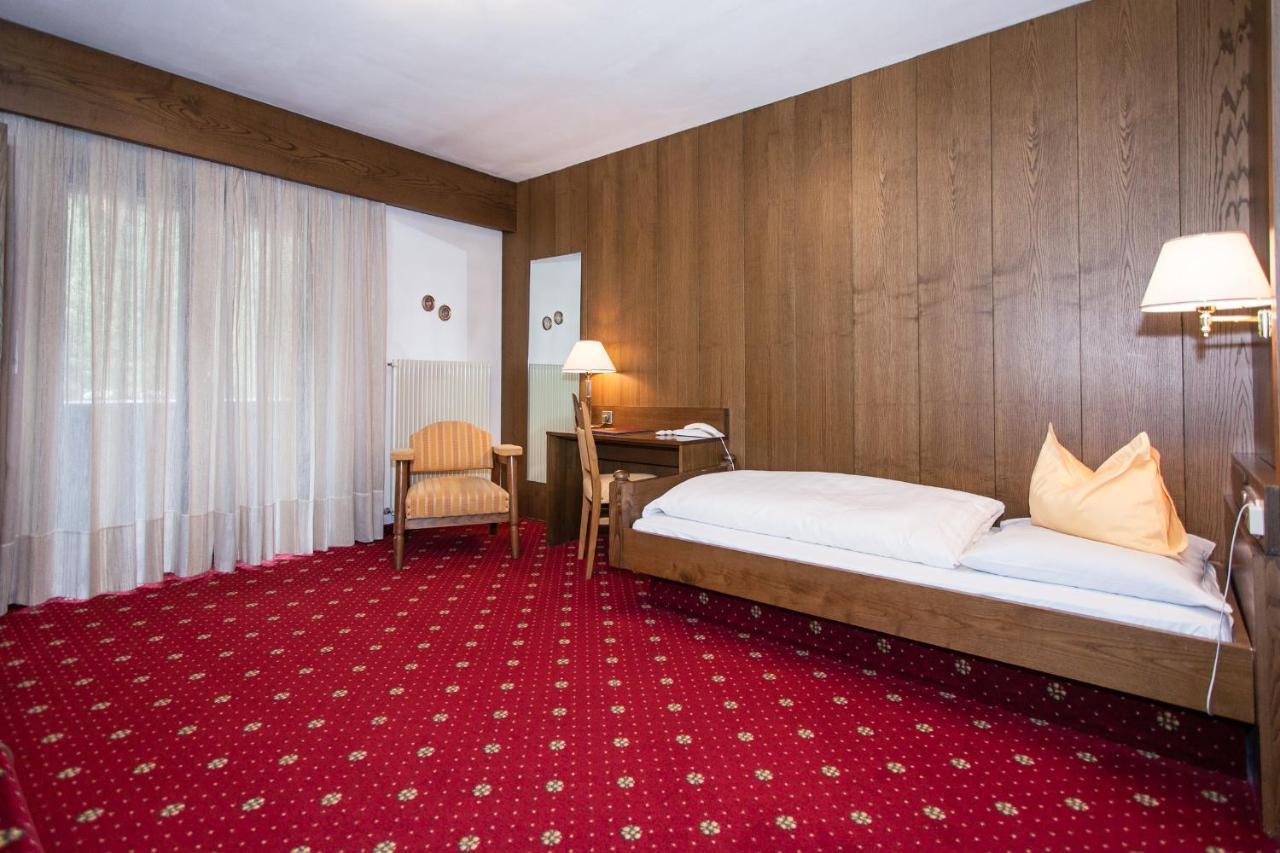Hotel Am Wolfgrubenersee โซปราบอลซาโน ภายนอก รูปภาพ