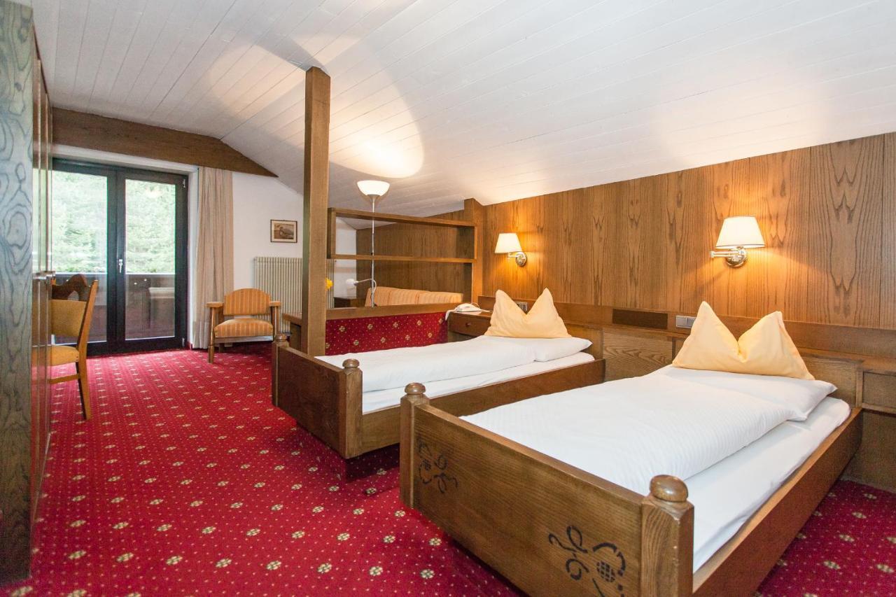 Hotel Am Wolfgrubenersee โซปราบอลซาโน ภายนอก รูปภาพ
