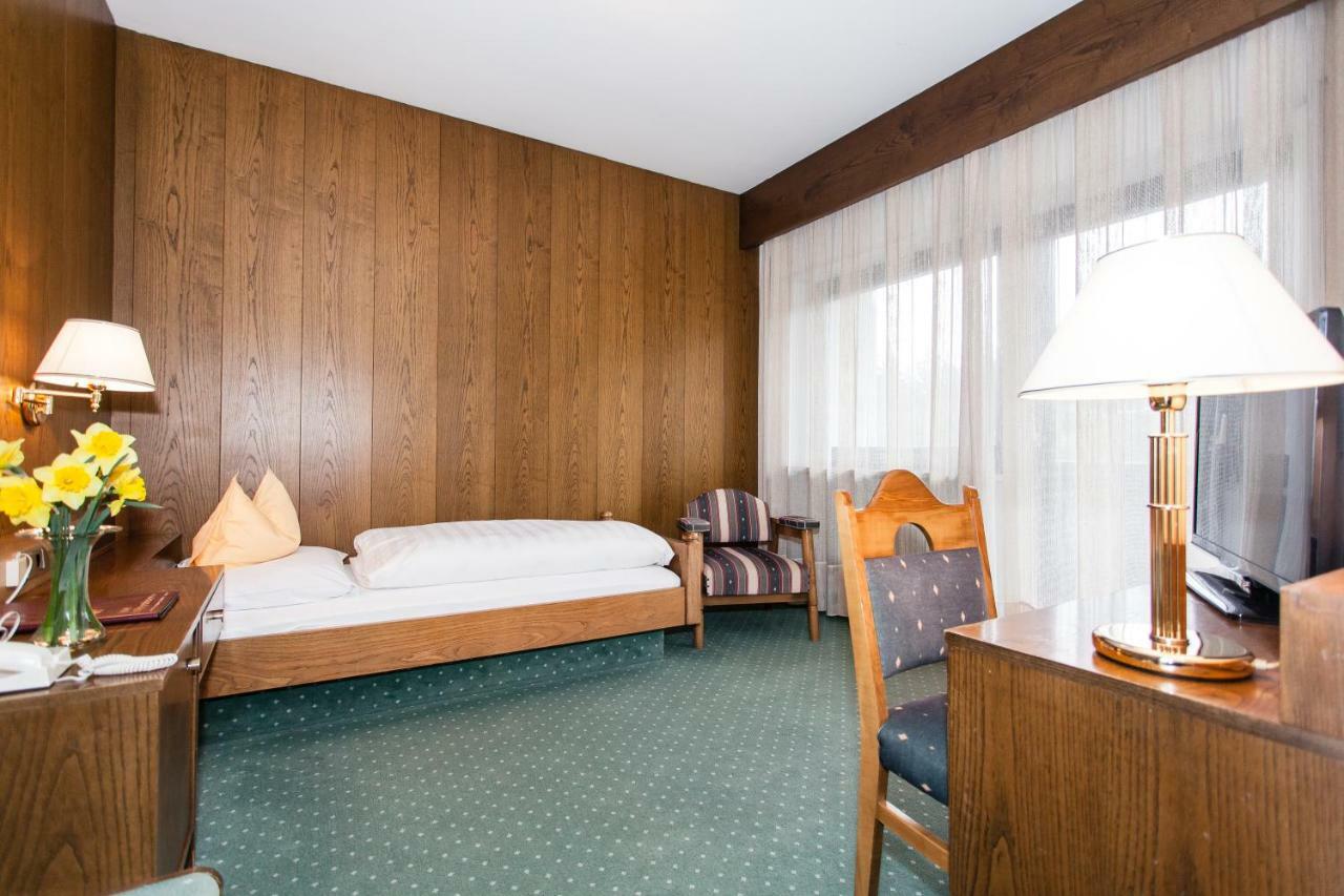Hotel Am Wolfgrubenersee โซปราบอลซาโน ภายนอก รูปภาพ