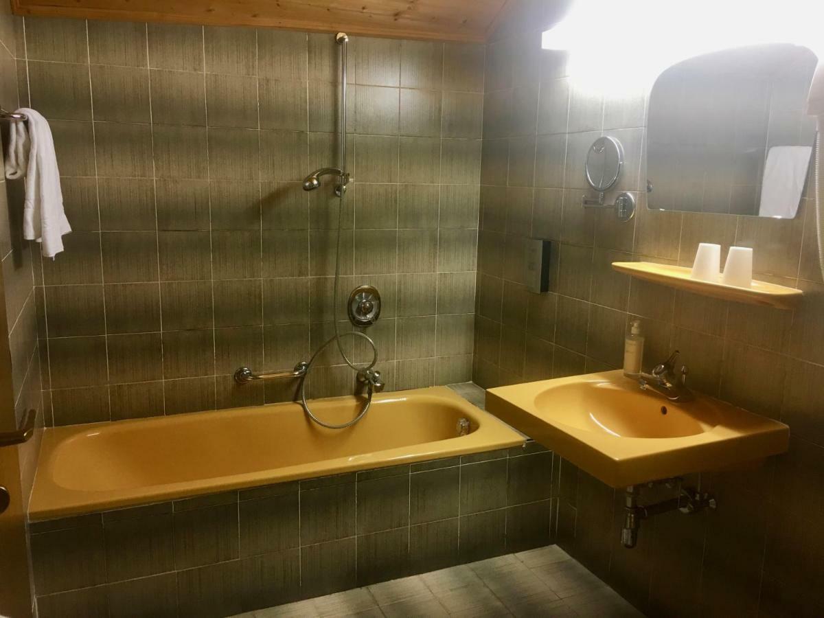 Hotel Am Wolfgrubenersee โซปราบอลซาโน ภายนอก รูปภาพ